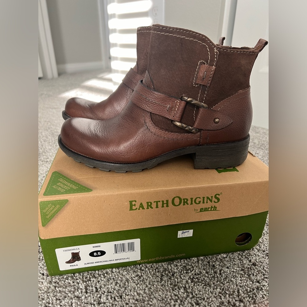 NWT Earth Origins Paula Boots